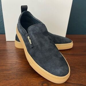 Max mara NWT navy suede slip on sneaker.